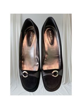 Vtg Amalfi Made in Italy Black Suede Leather Heels w/ Silver Ring Accent 9.5B